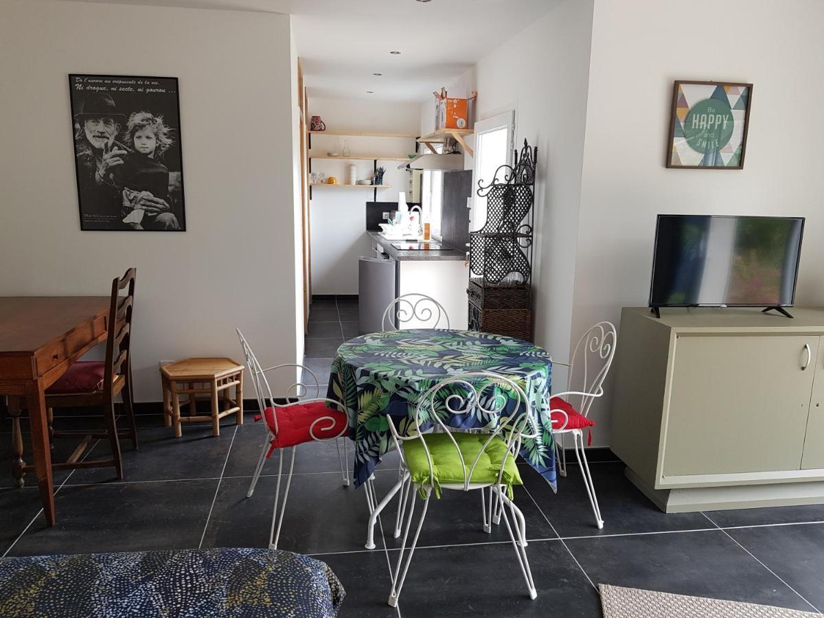 Mandala Apartment Сент-Африк Екстериор снимка